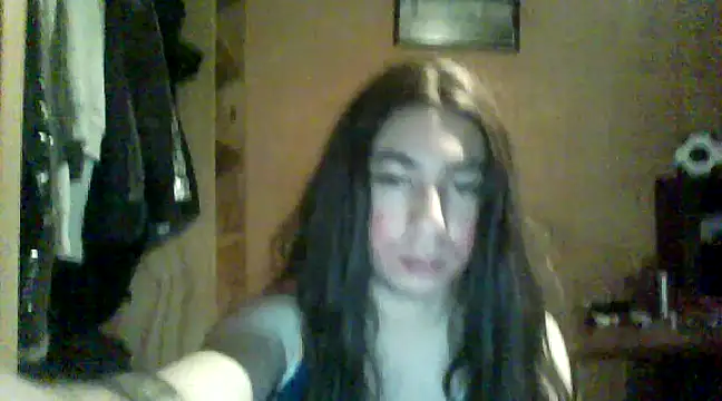 Snapshot of Yasmin_Paez99 chatting on 01-18-25, 03:42 Yasmin Paez99 online show from 01-18-25, 03:42