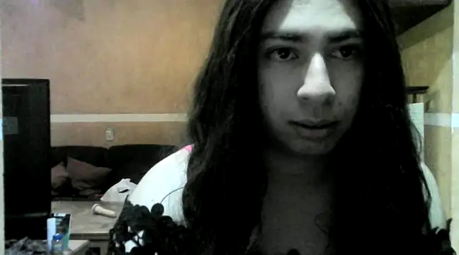 Snapshot of Yasmin_Paez99 chatting on 03-02-25, 02:19 Yasmin Paez99 online show from 03-02-25, 02:19