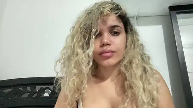 brithneysquirt online show from 12-22-25, 01:02