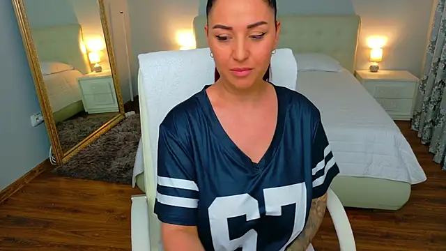 Snapshot of Amy--Samy chatting on 06-20-26, 01:25 Amy--Samy online show from 06-20-26, 01:25