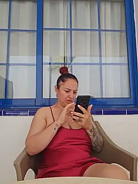 Snapshot of Amy--Samy chatting on 07-24-26, 12:47 Amy--Samy online show from 07-24-26, 12:47