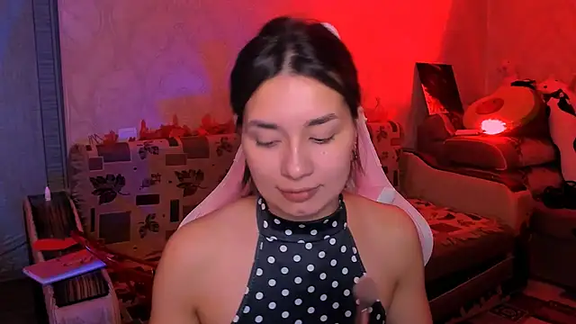 Snapshot of Swee_Alicee chatting on 05-17-26, 12:56 Swee Alicee online show from 05-17-26, 12:56