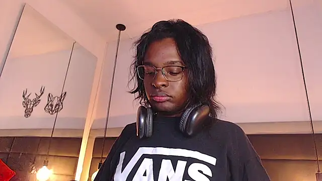 candy lovee69 online show from 10-24-25, 07:54