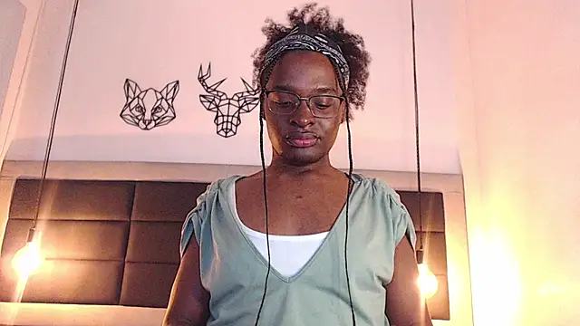 candy lovee69 online show from 12-17-25, 01:11