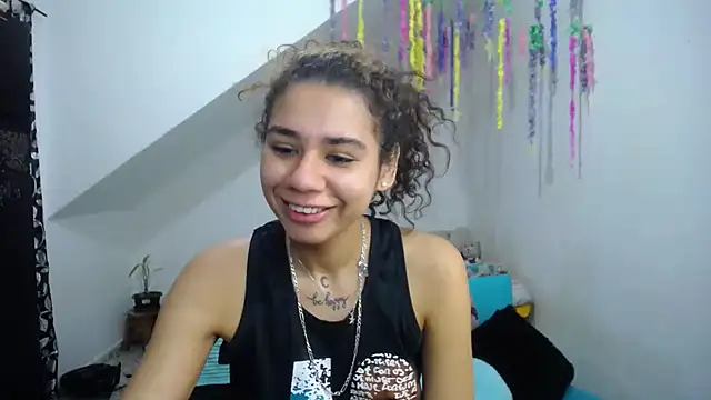 Snapshot of diamonmeli chatting on 01-27-25, 04:43 diamonmeli online show from 01-27-25, 04:43