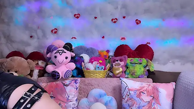  Devill Baby online show from 04-15-26, 05:31