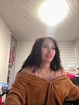 Snapshot of Anily_Lovely chatting on 05-17-26, 10:17 Anily Lovely online show from 05-17-26, 10:17