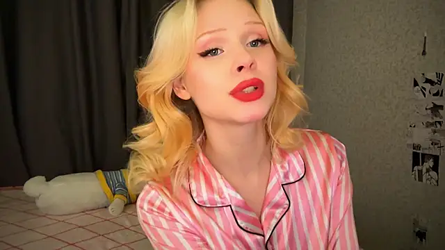 lisa barbie online show from 01-22-25, 04:33