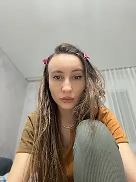 viviandaimond1 online show from 04-07-26, 10:09