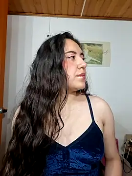 Emi chik online show from 04-15-26, 10:55