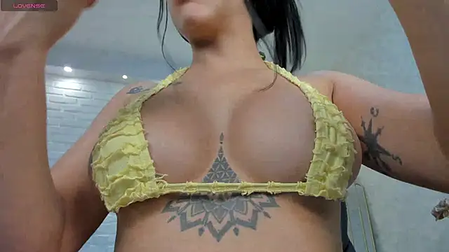 KatieNolan 1 online show from 12-15-25, 07:07