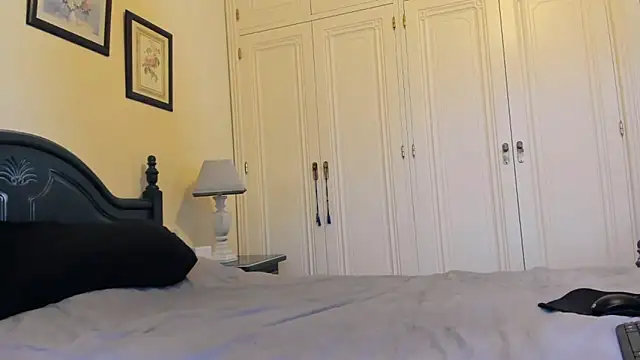 Snapshot of nycole_new chatting on 03-19-26, 06:34 nycole new online show from 03-19-26, 06:34