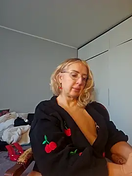 MariaRichi  online show from 04-09-26, 06:19