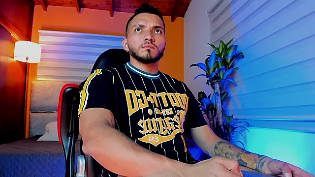 maximusclark1 online show from 02-25-26, 01:15