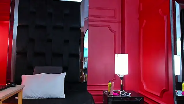 Snapshot of nathalie_rossel chatting on 03-08-25, 07:09 nathalie rossel online show from 03-08-25, 07:09