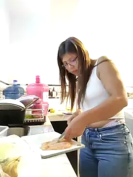 ARIANA SAENS online show from 12-13-24, 11:17