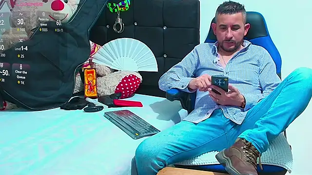 Yeol King online show from 11-24-25, 06:40