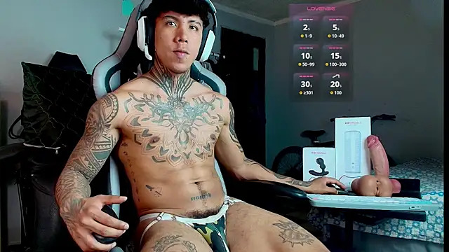 Nickhot0609 online show from 10-08-25, 07:22