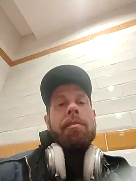 axelongshaft69 online show from 04-05-26, 11:51