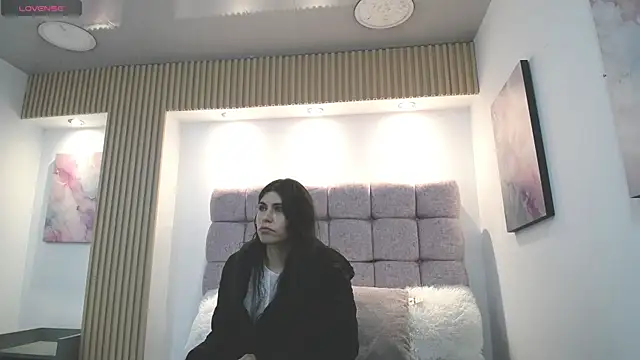 Snapshot of Melodi_Roux chatting on 07-02-26, 12:44 Melodi Roux online show from 07-02-26, 12:44