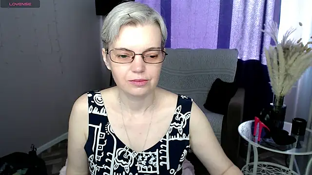 Cutie Erikaa1 online show from 05-22-26, 02:19