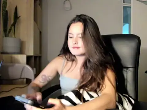 Snapshot of AmandaCallum chatting on 06-02-26, 01:07 AmandaCallum online show from 06-02-26, 01:07