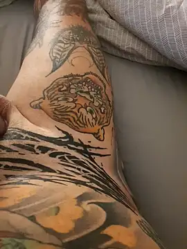 Snapshot of tattooedtwc chatting on 03-27-26, 08:19 tattooedtwc online show from 03-27-26, 08:19