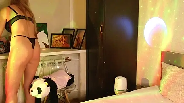 Snapshot of Erotic_Ann chatting on 04-01-26, 01:41 Erotic Ann online show from 04-01-26, 01:41