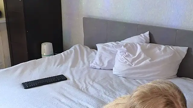 Snapshot of Erotic_Ann chatting on 04-11-26, 07:35 Erotic Ann online show from 04-11-26, 07:35