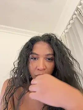 IamCrystal2 online show from 05-15-26, 11:23