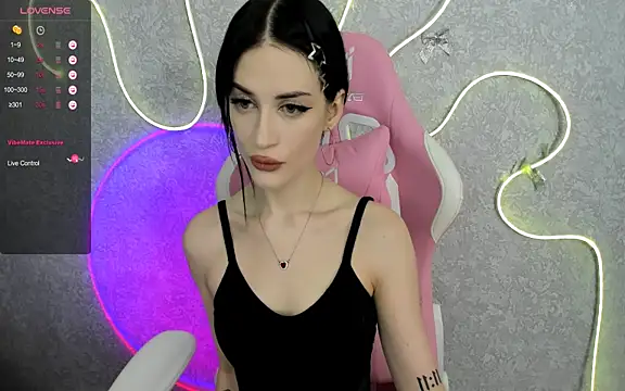 Molly Crystall online show from 03-30-26, 03:51