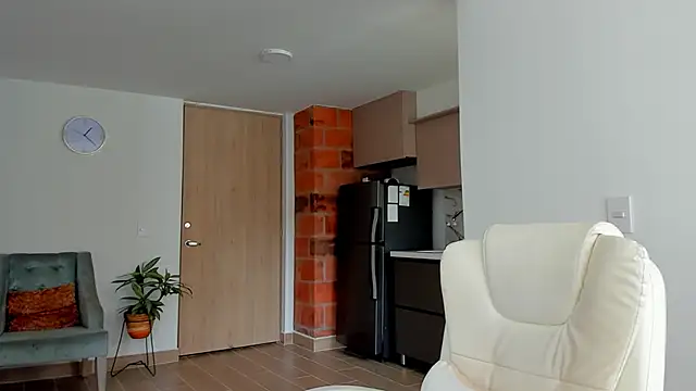 Guyinthemountain online show from 01-04-25, 03:39