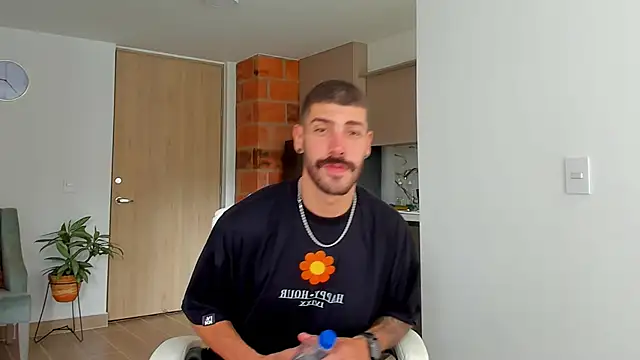 Guyinthemountain online show from 01-05-25, 07:39