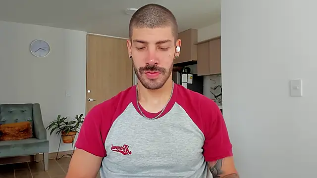 Guyinthemountain online show from 01-31-25, 01:23