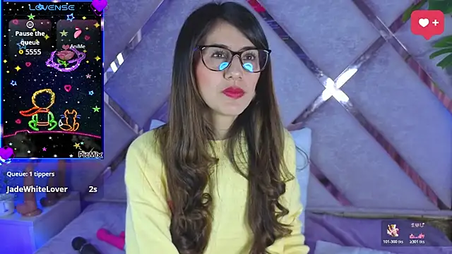  jade white  online show from 03-24-26, 02:11