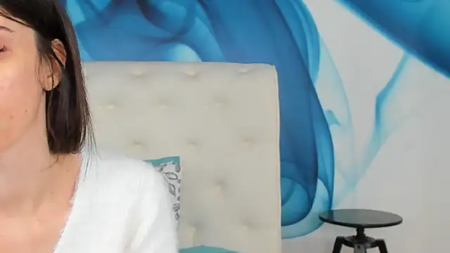 Snapshot of SkinnyDolly chatting on 04-16-26, 02:34 SkinnyDolly online show from 04-16-26, 02:34