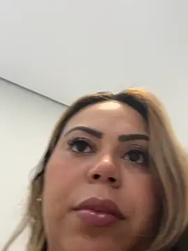 Snapshot of lariic chatting on 03-20-26, 06:35 lariic online show from 03-20-26, 06:35