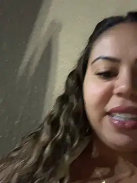 Snapshot of lariic chatting on 03-30-26, 12:00 lariic online show from 03-30-26, 12:00