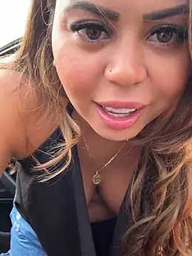 Snapshot of lariic chatting on 04-06-26, 06:53 lariic online show from 04-06-26, 06:53