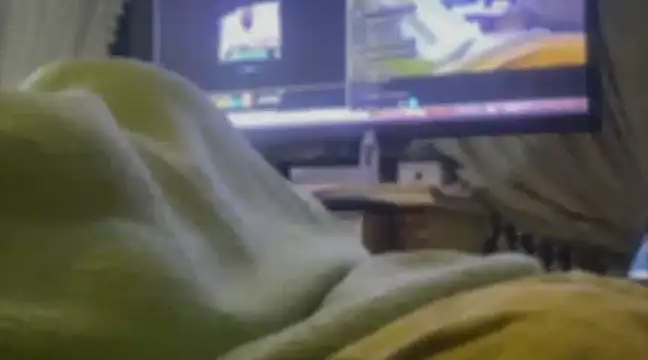 Snapshot of emylolo9 chatting on 12-08-24, 03:43 emylolo9 online show from 12-08-24, 03:43