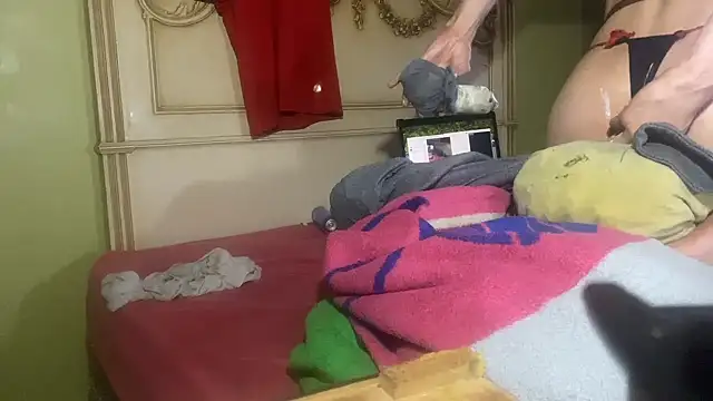 Snapshot of emylolo9 chatting on 12-14-24, 09:56 emylolo9 online show from 12-14-24, 09:56