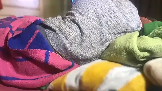 Snapshot of emylolo9 chatting on 12-23-24, 08:03 emylolo9 online show from 12-23-24, 08:03