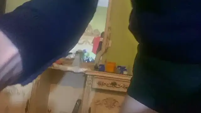 Snapshot of emylolo9 chatting on 12-31-24, 02:47 emylolo9 online show from 12-31-24, 02:47