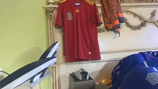 Snapshot of emylolo9 chatting on 01-07-25, 08:03 emylolo9 online show from 01-07-25, 08:03