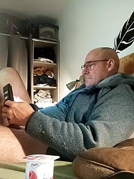 bogland33 online show from 02-05-26, 11:20