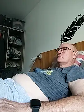 bogland33 online show from 05-31-26, 06:53