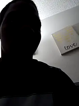 lightskinnbrazzy online show from 03-12-25, 08:19
