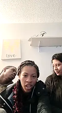 lightskinnbrazzy online show from 03-18-25, 02:15