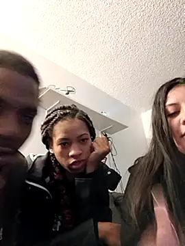 lightskinnbrazzy online show from 03-18-25, 05:20