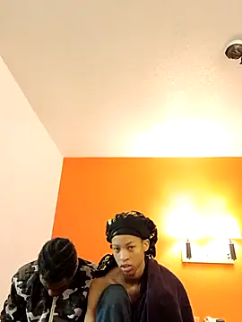 lightskinnbrazzy online show from 03-20-25, 10:10